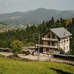 еко-міївка Hotel